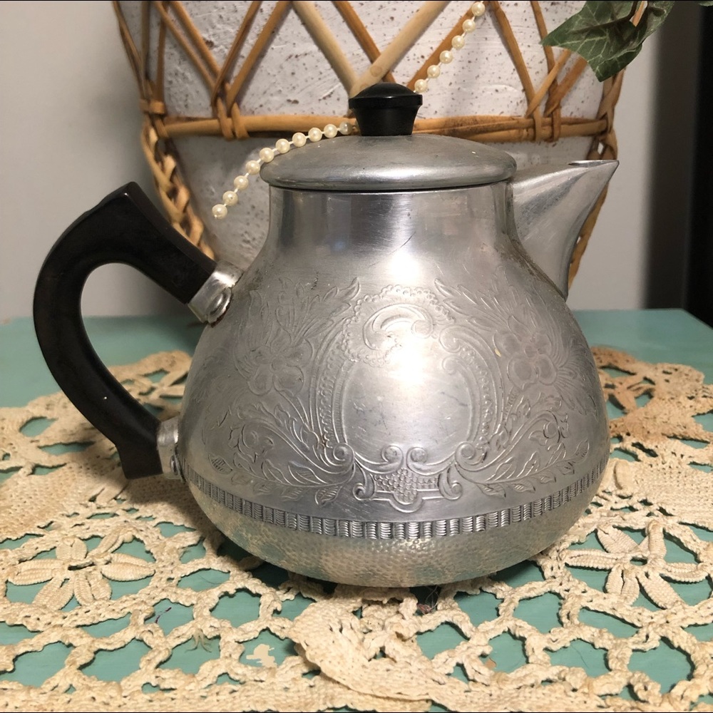 VTG Farmhouse Swan Brand teapot Made in England